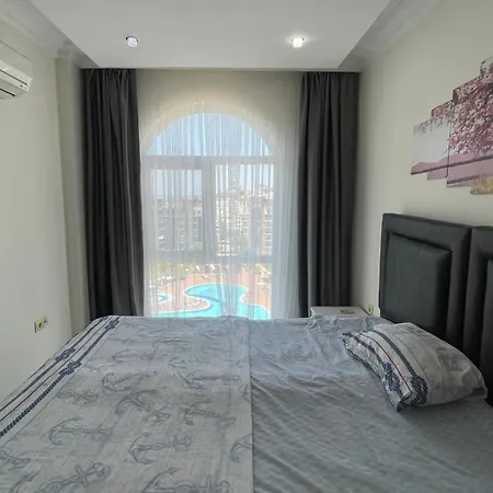 Spacious 4 1 Penthouse With Full Facilities, 500m To The Sea, Avsallar * אלאניה