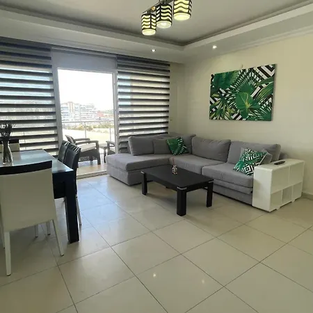 Spacious 4 1 Penthouse With Full Facilities, 500m To The Sea, Avsallar Apartment